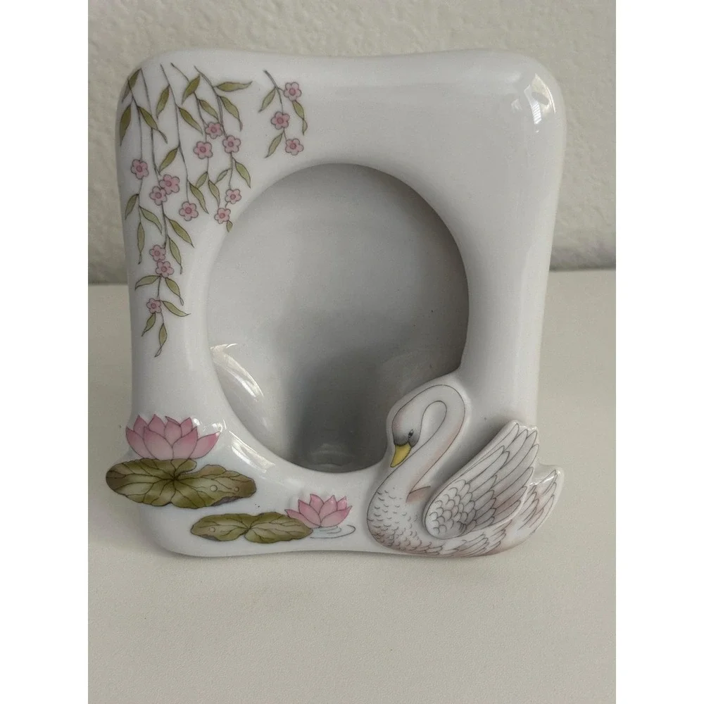 N/A charming vintage